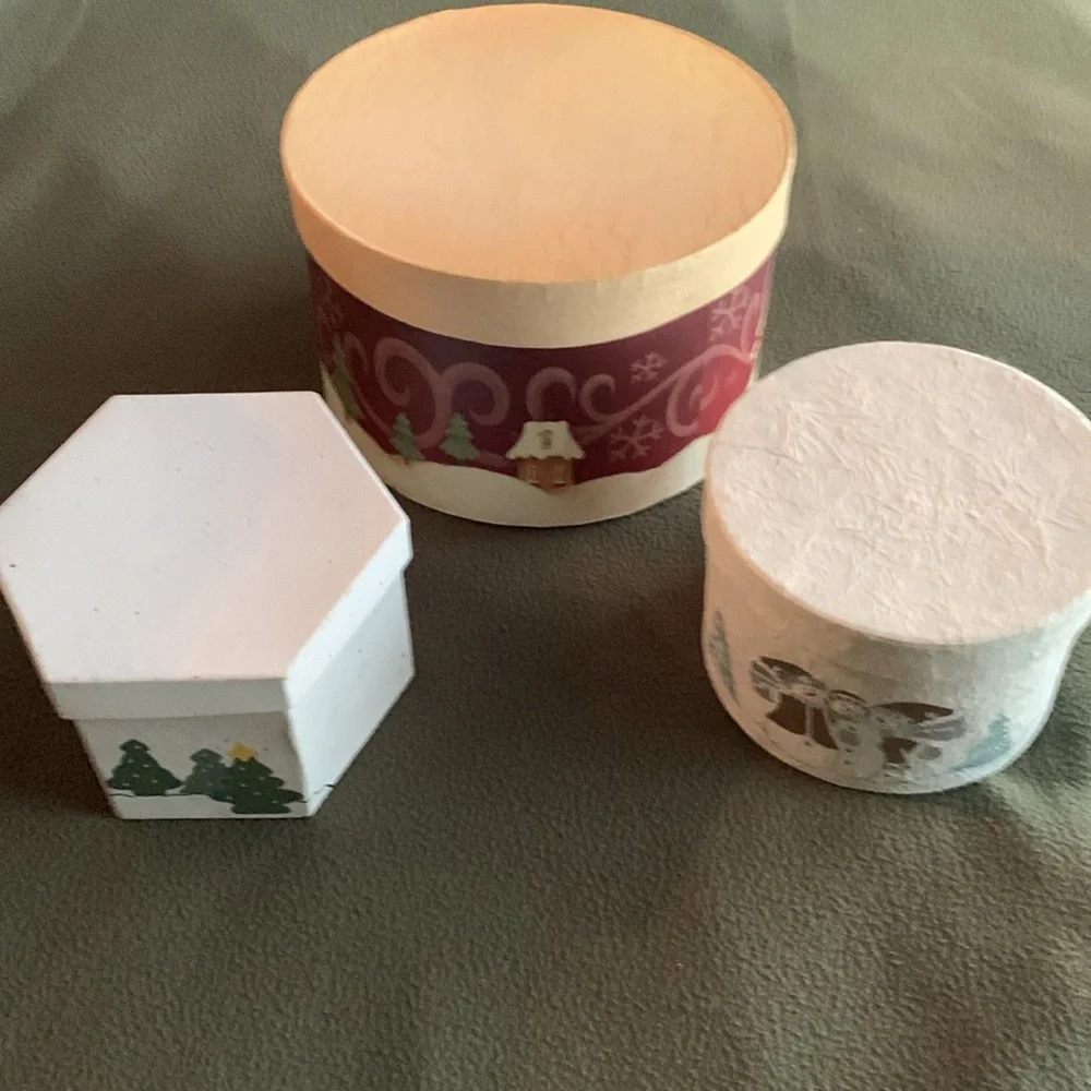 Lot of 3 nesting Snowmen.  Large approx 9” x 17”. Other 2 approx 6” x 11” - Picture 13 of 13
